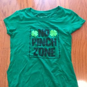 No pinch zone shirt size juniors small